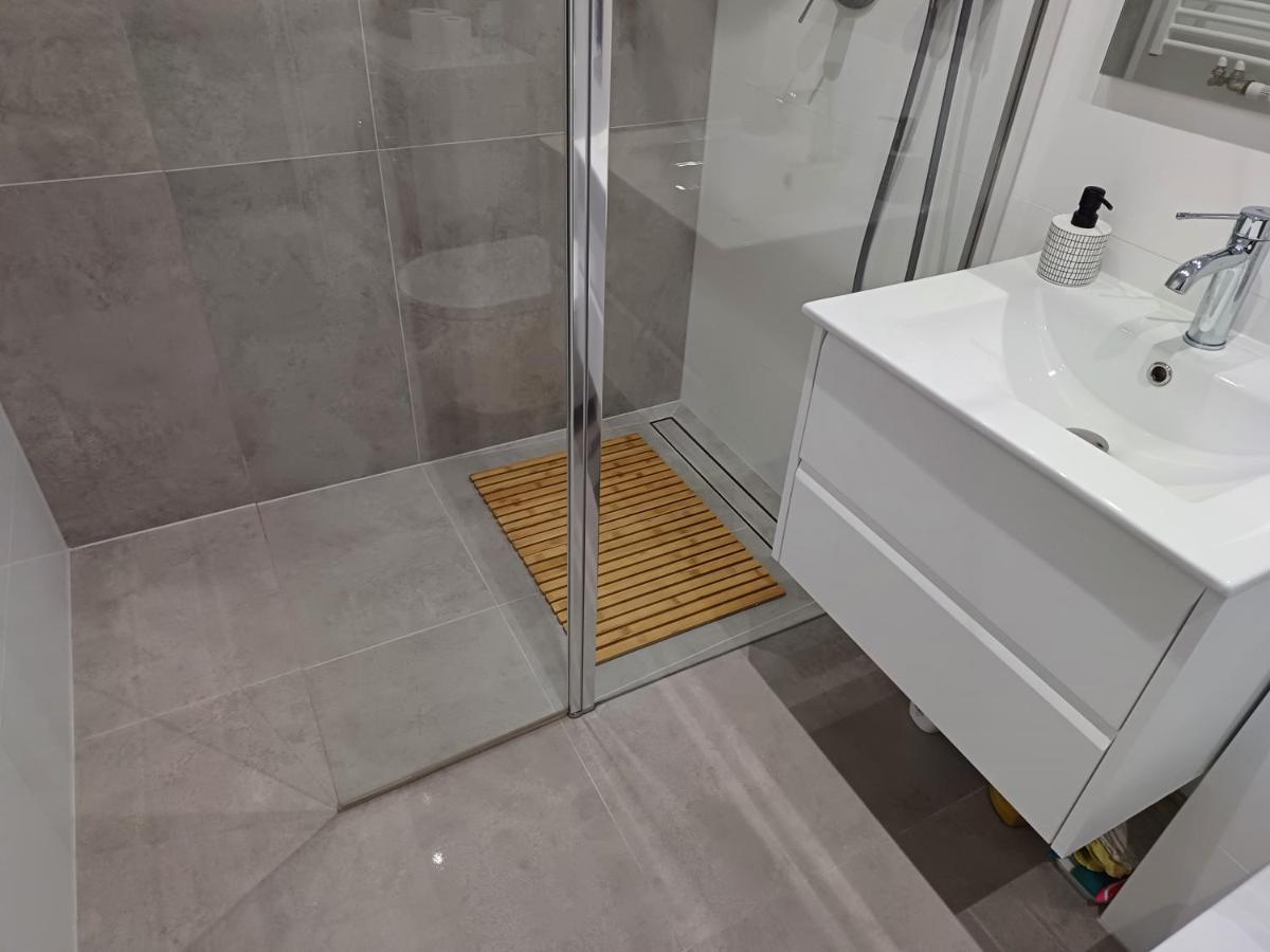 Mak Apartment Grobla - Free Parking - 3 Rooms Gdańsk Eksteriør bilde